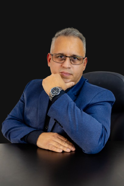14._Paulo_Bueno-5-removebg-previe.png